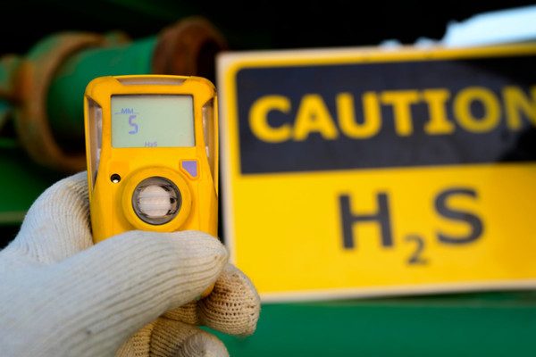Sử dụng máy dò khí để phát hiện nồng độ h2s