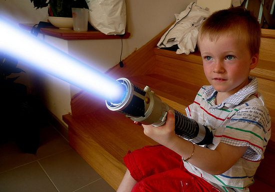 Những tác hại của tia laser đối với con người