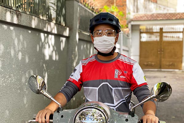 Kính chống bụi đi xe máy