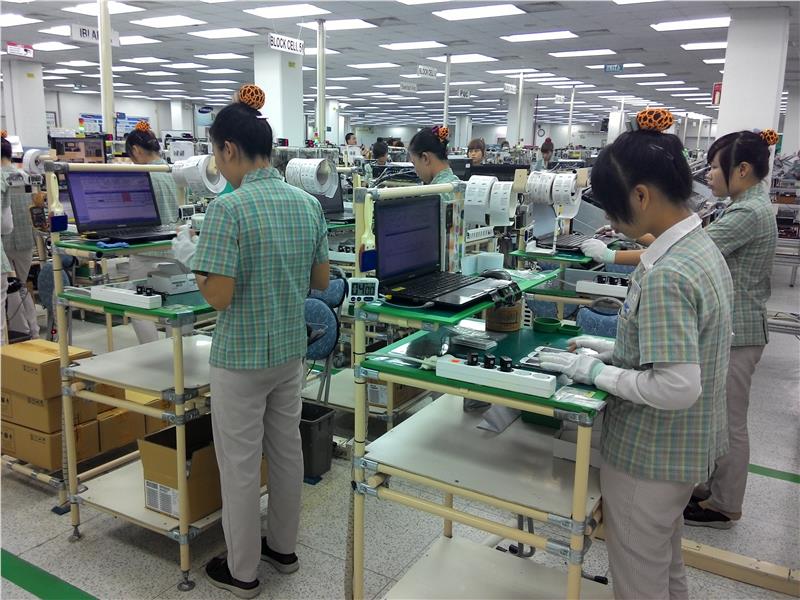 100% công nhân Samsung dùng giày bảo hộ Hàn Quốc năm 2018